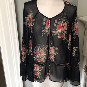 2 for $20! Willow & Clay Floral  Blouse